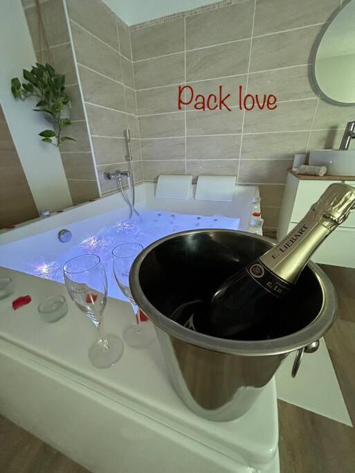Romantique Room ミュレ エクステリア 写真